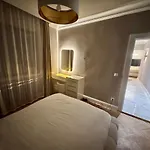 Brand New Premium Center 7star 4bedroom2 *