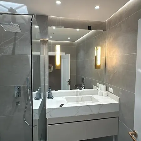 Brand New Premium Center 7star 4bedroom2 Apartment