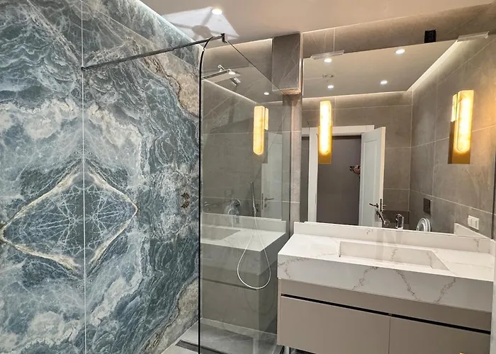 Brand New Premium Center 7star 4bedroom2