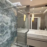 Brand New Premium Center 7star 4bedroom2