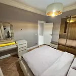 アパート Brand New Premium Center 7star 4bedroom2 *