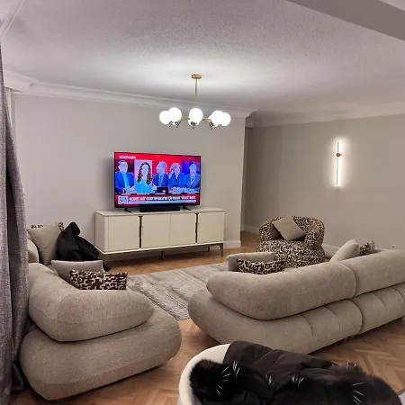 Apartmán Brand New Premium Center 7star 4bedroom2
