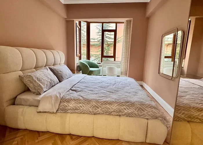 Apartment Brand New Premium Center 7star 4bedroom2